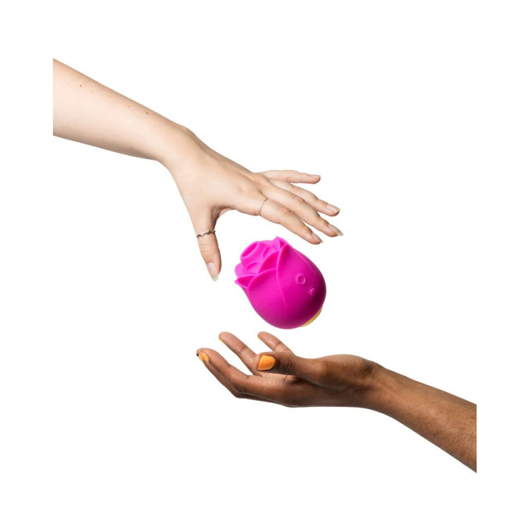ROMP Rose Pleasure Air Clitoral Stimulator Pink ROMP Rose Pleasure Air Clitoral Stimulator Pink