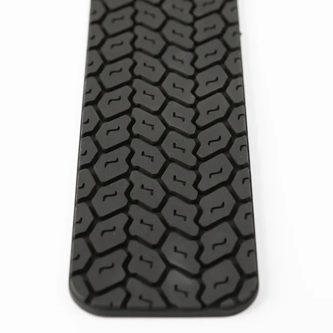 SEI MIO Tread Carefully 15 in. Tyre Paddle Black