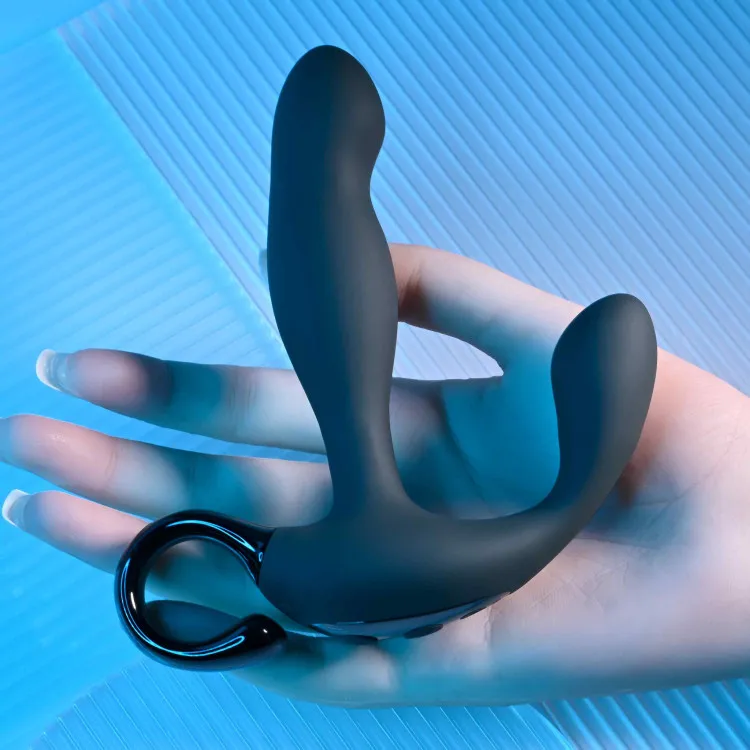 Playboy Come Hither Remote-Controlled Vibrating Prostate Massager Playboy Come Hither Remote-Controlled Vibrating Prostate Massager