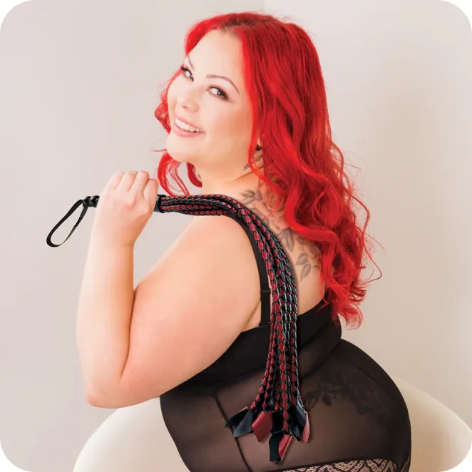 Braided Flogger Red/Black