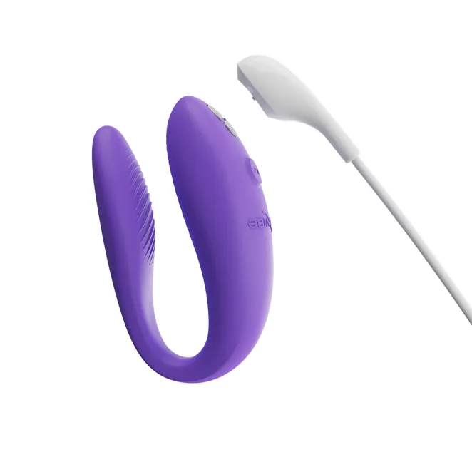 We-Vibe Sync Go App Controlled Rechargeable Clitoral and G-Spot Vibrator Purple