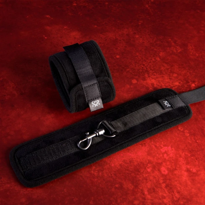 SEI MIO Sensually Secured Velvet Handcuffs