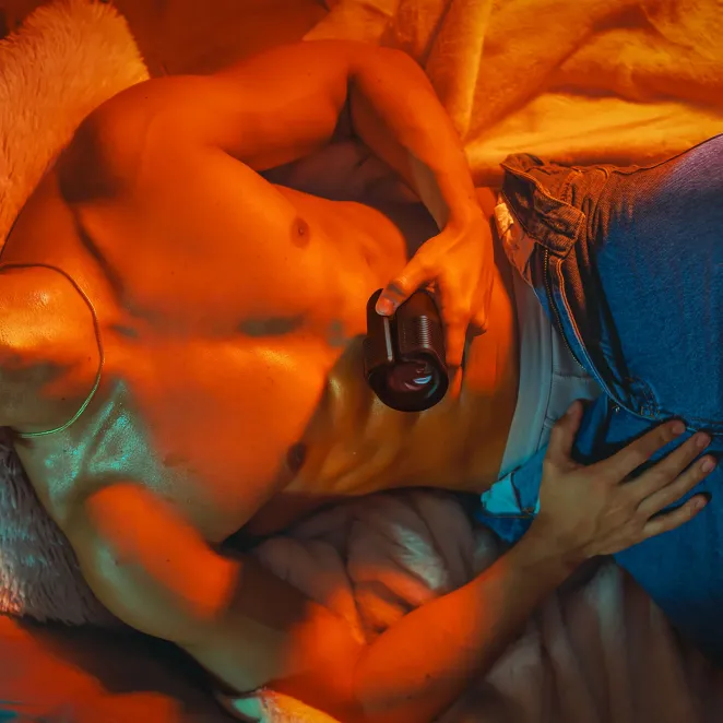 Arcwave Zing Rechargeable Vibrating Male Masturbator